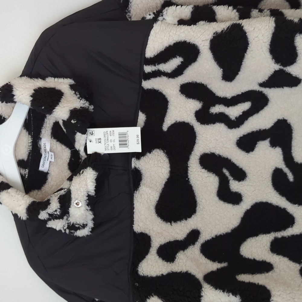 NWT Grayson Threads Cozy Faux Fur Pullover Sherpa Top Jr. Size XS - Picture 5 of 7